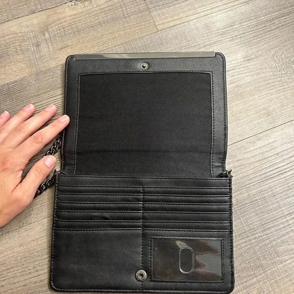 Black target clutch​ - Picture 4 of 6